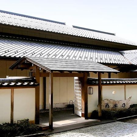 Menard Aoyama Resort: Wafukan Utatsukasa Iga Екстер'єр фото